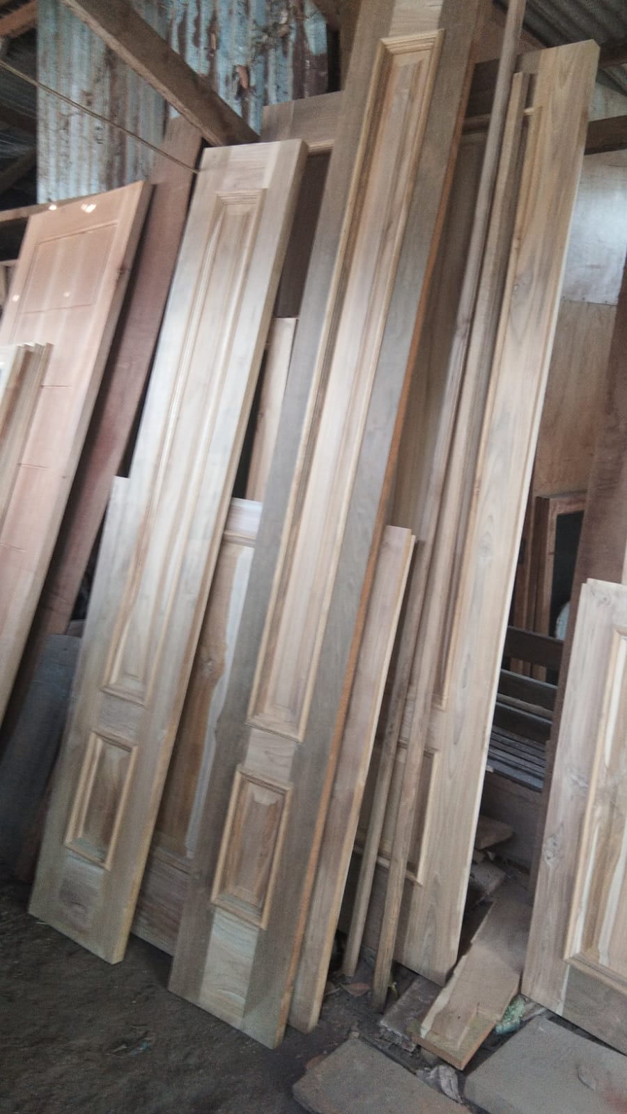 pintu kayu jati